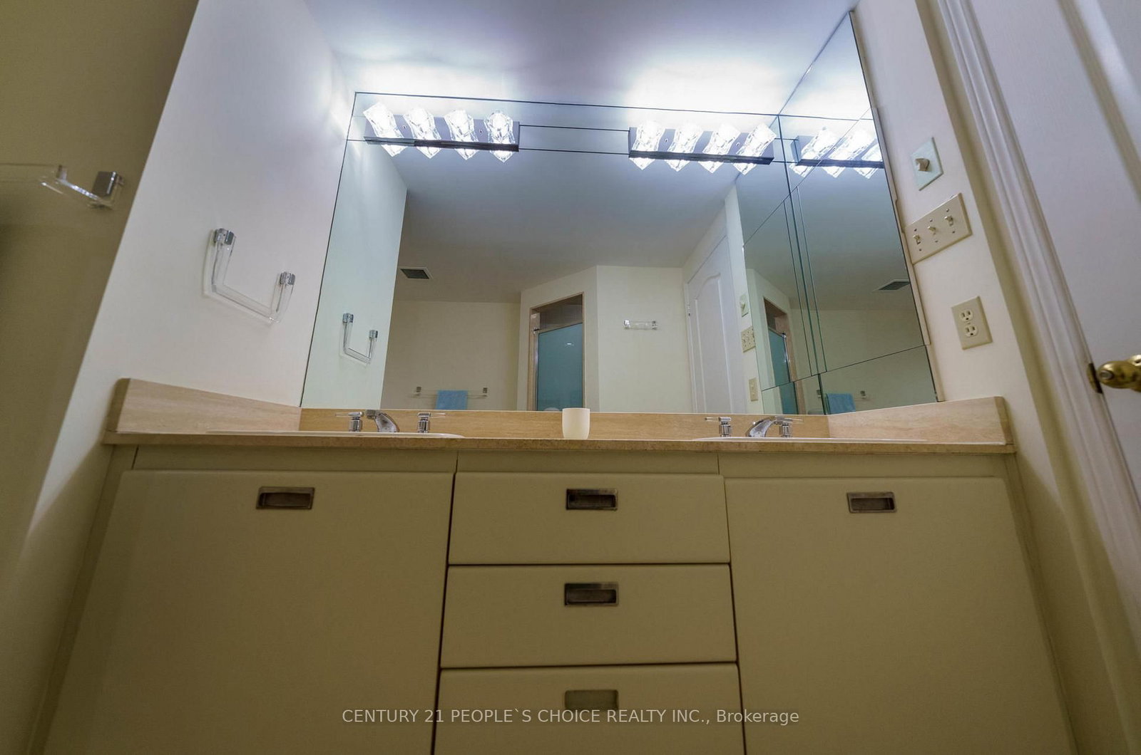 1905 Pilgrims Way, Unit 506 - Photo 32