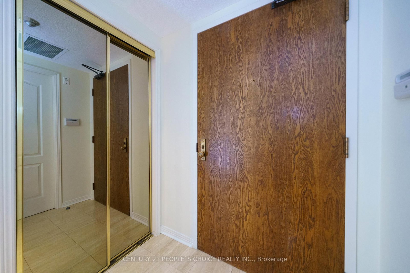 1905 Pilgrims Way, Unit 506 - Photo 4