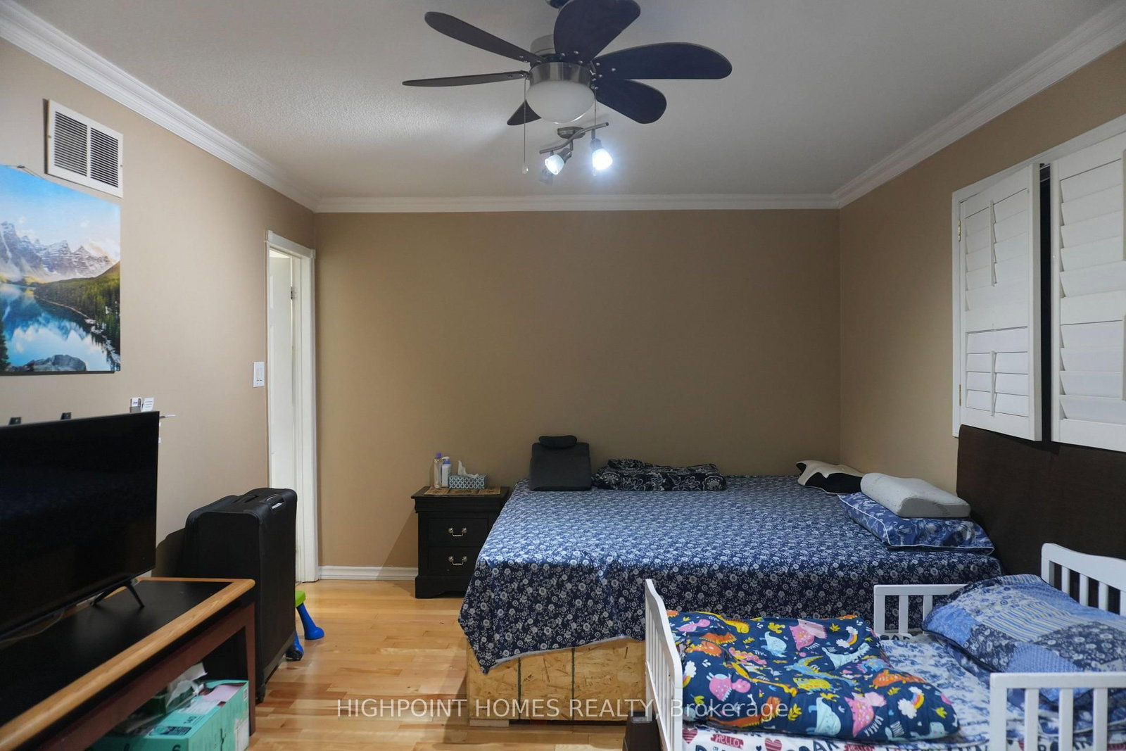 Detached House for sale at 14 Large Court, Brampton, Ontario, L6S 5V2 - Westgate - MLS: W12985642