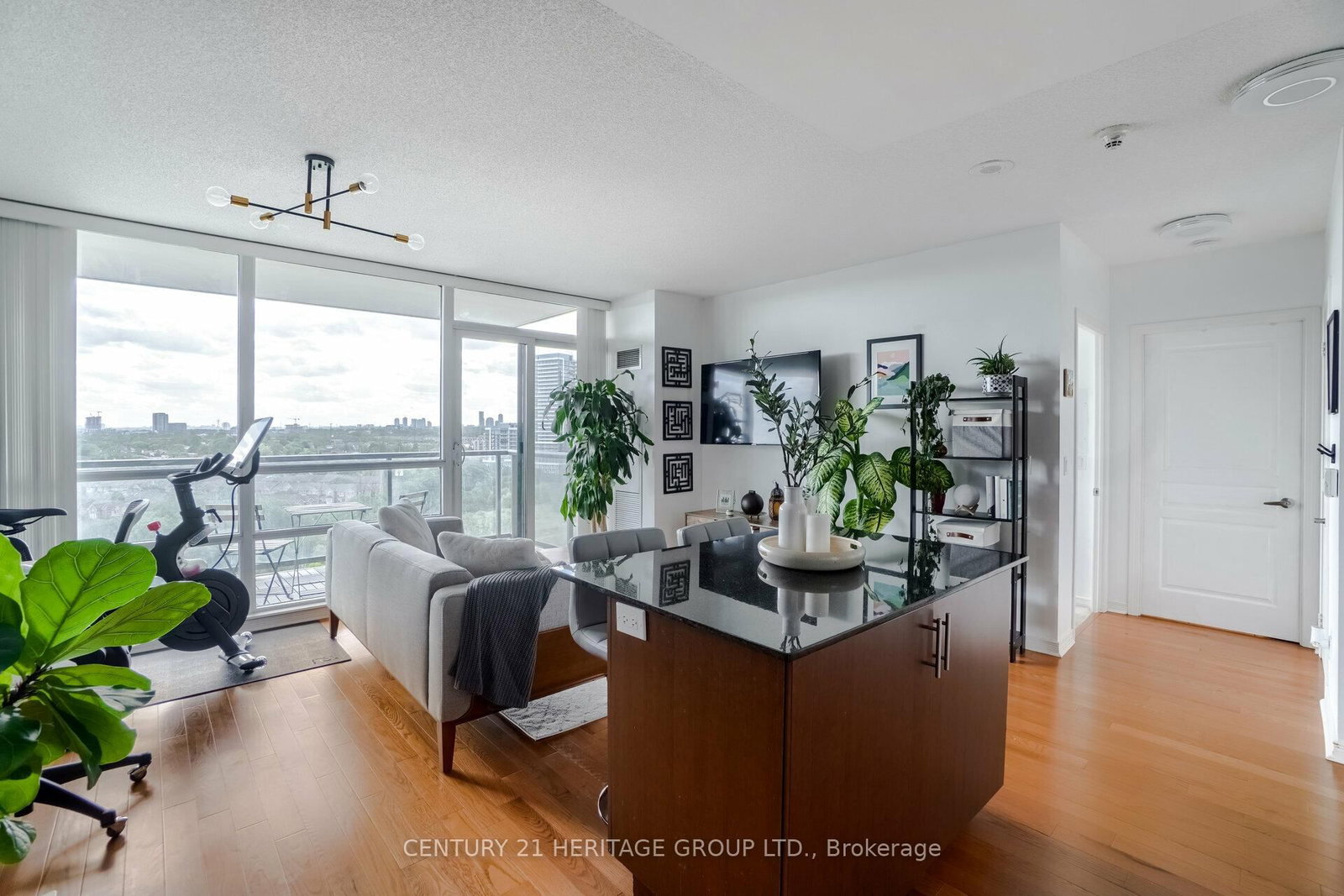 15 Legion Road, Unit 1503 - Photo 8