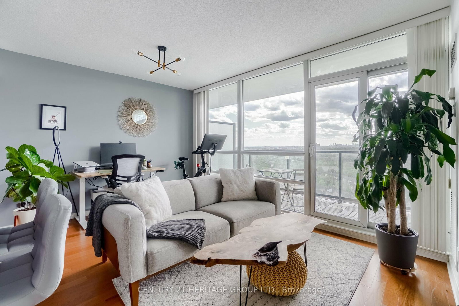 15 Legion Road, Unit 1503 - Photo 9