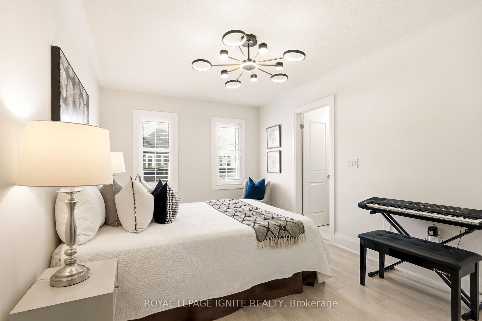 11 Jenwood Crescent - Photo 34