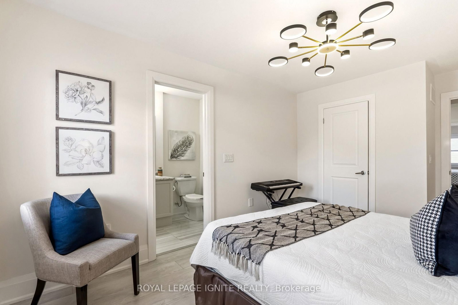 11 Jenwood Crescent - Photo 35