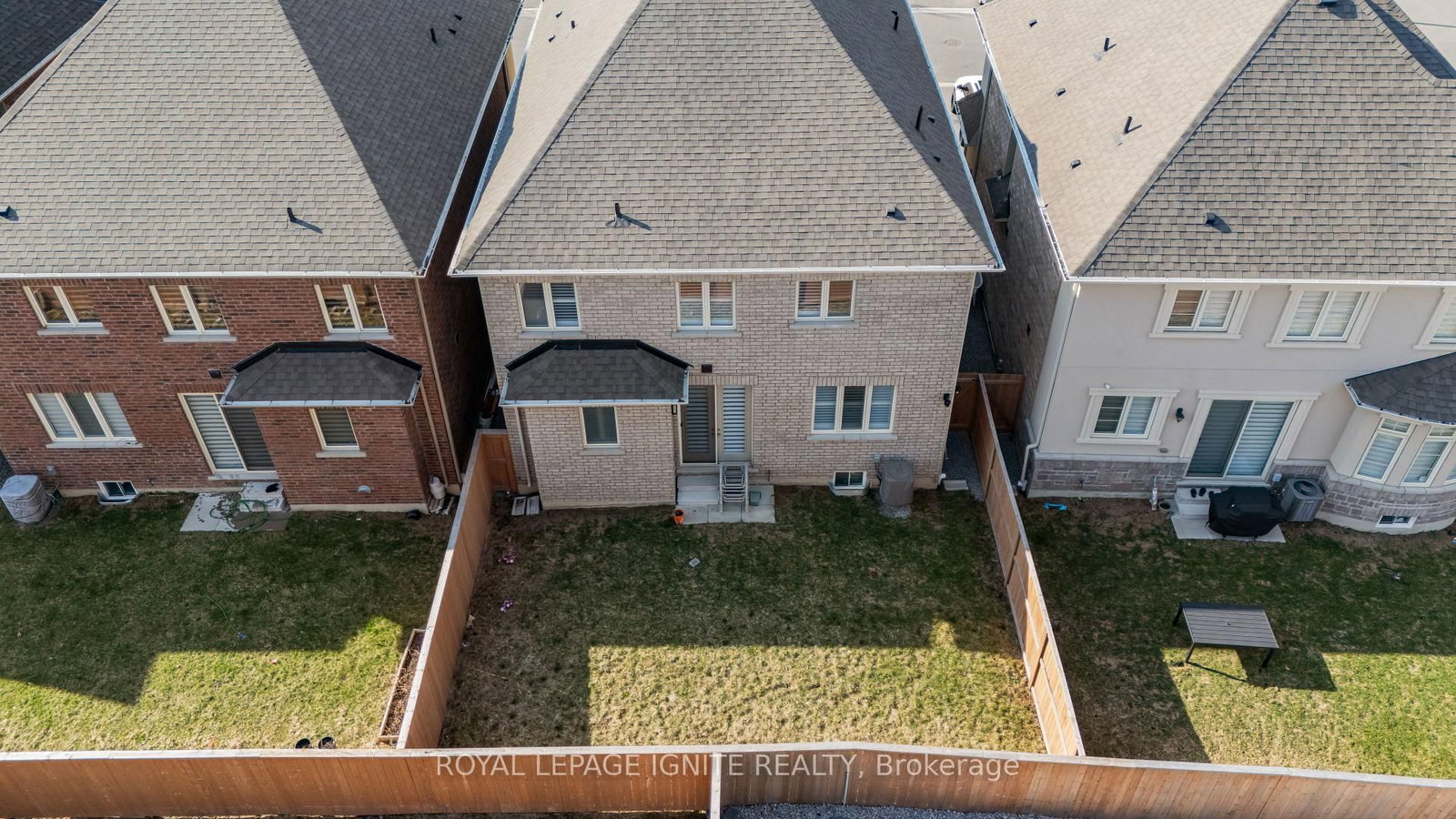 11 Jenwood Crescent - Photo 45