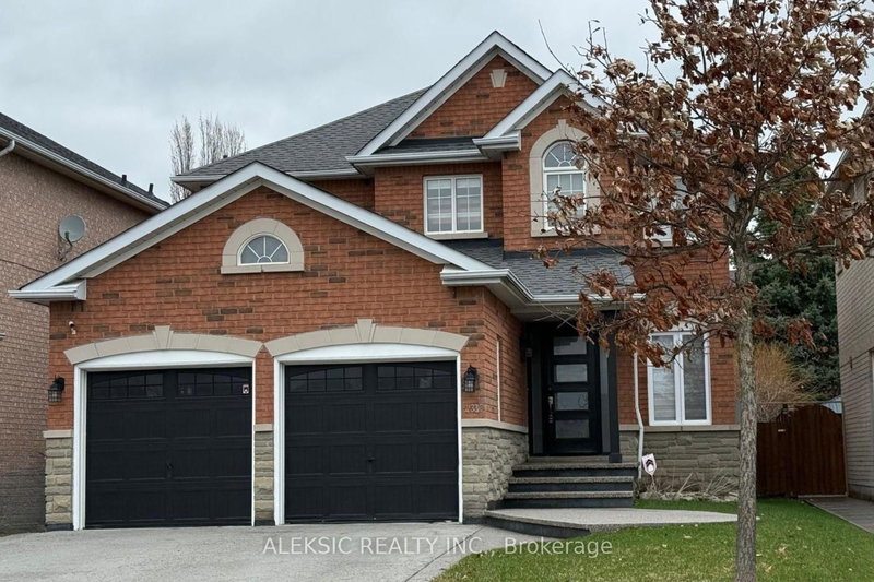 33 Hillpath Cres, Brampton, L6Z 4T7 | Image 2