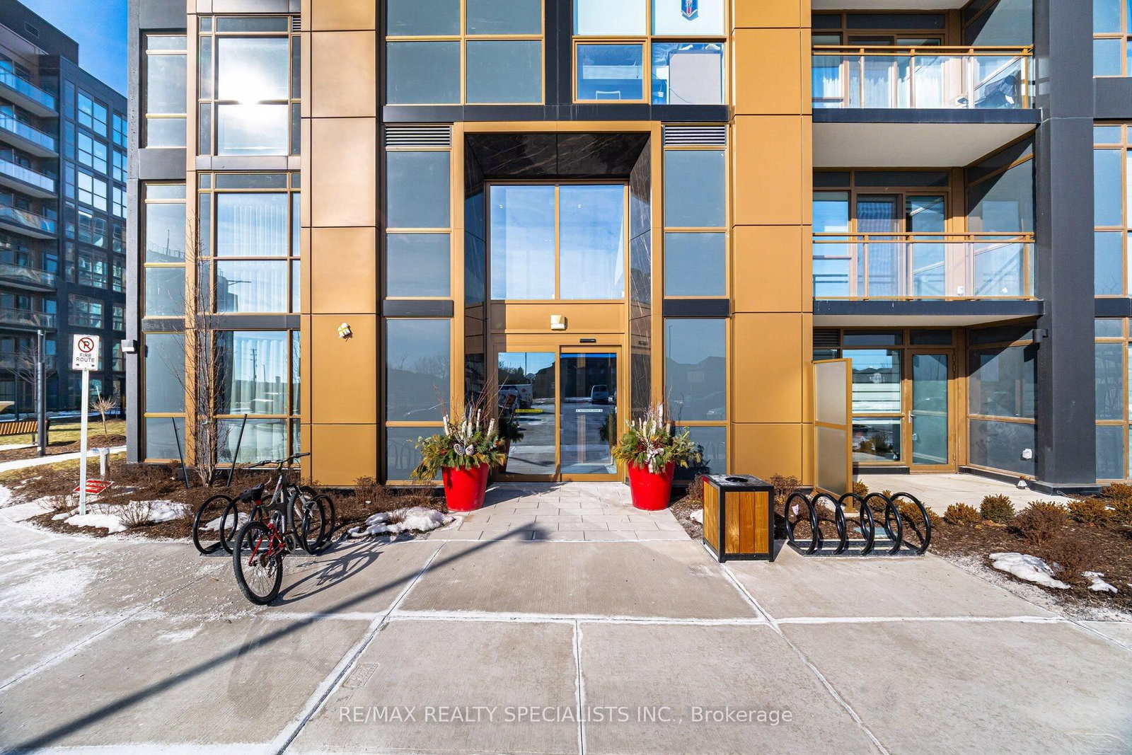 2343 Khalsa Gate, Unit 403 - Photo 2