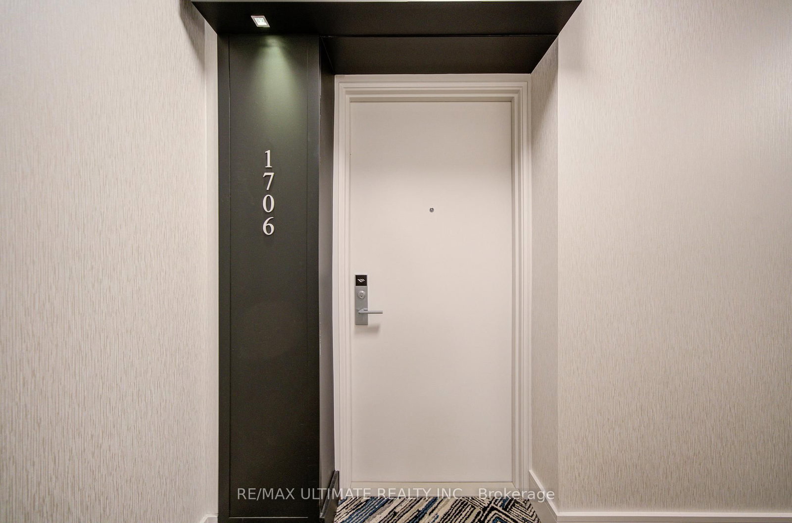 80 Marine Parade Drive N, Unit 1706 - Photo 4