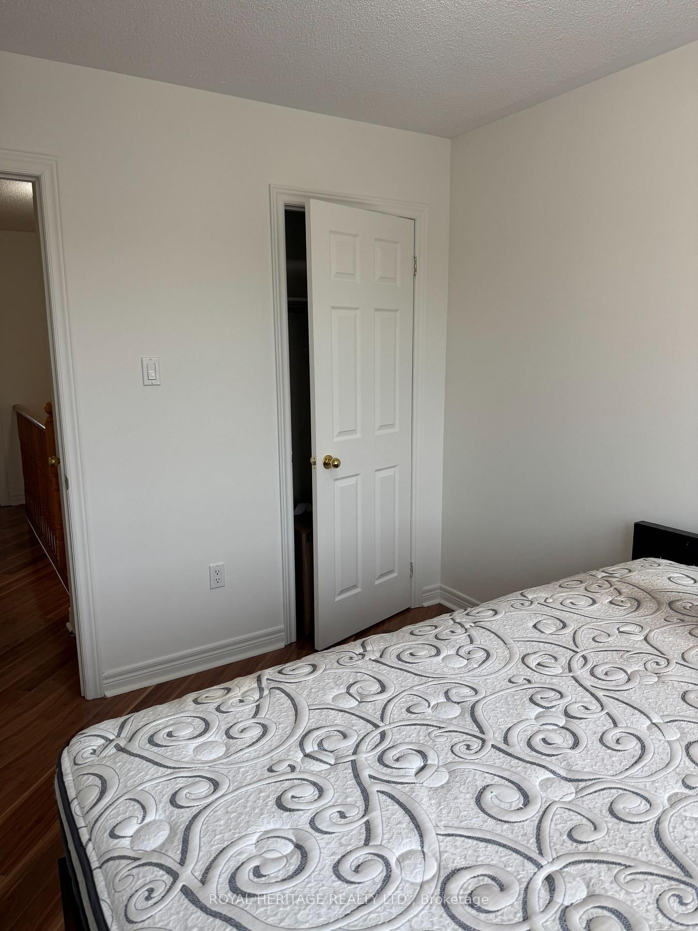 49 Everingham Circle, Unit Main - Photo 12