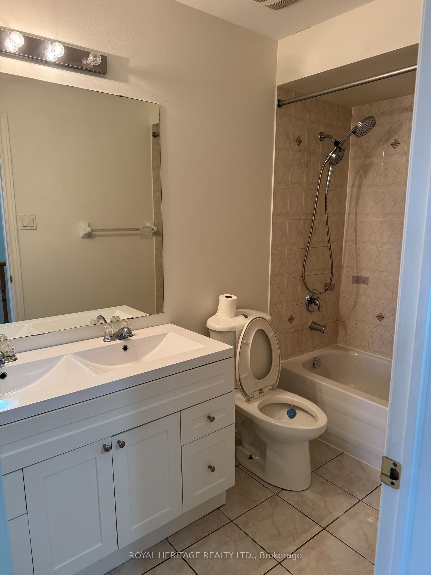 49 Everingham Circle, Unit Main - Photo 9