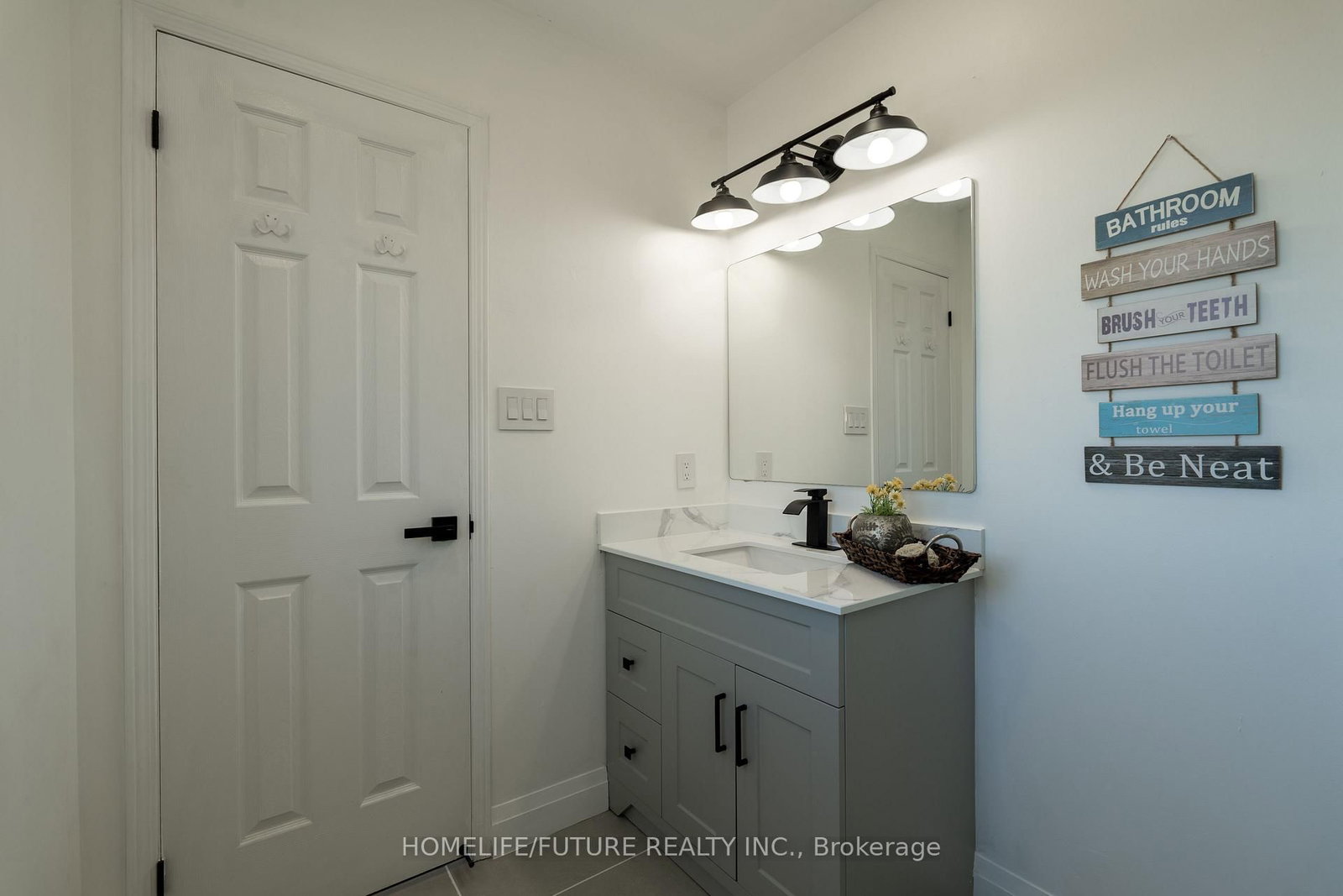 Townhouse for sale at 136 Manley Lane, Milton, Ontario, L9T 5N9 - Dempsey - MLS: W12985836