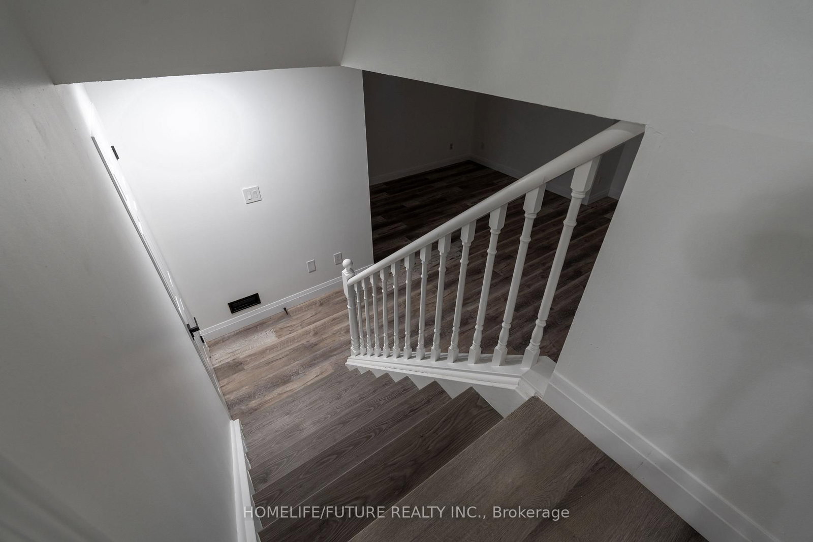 Townhouse for sale at 136 Manley Lane, Milton, Ontario, L9T 5N9 - Dempsey - MLS: W12985836