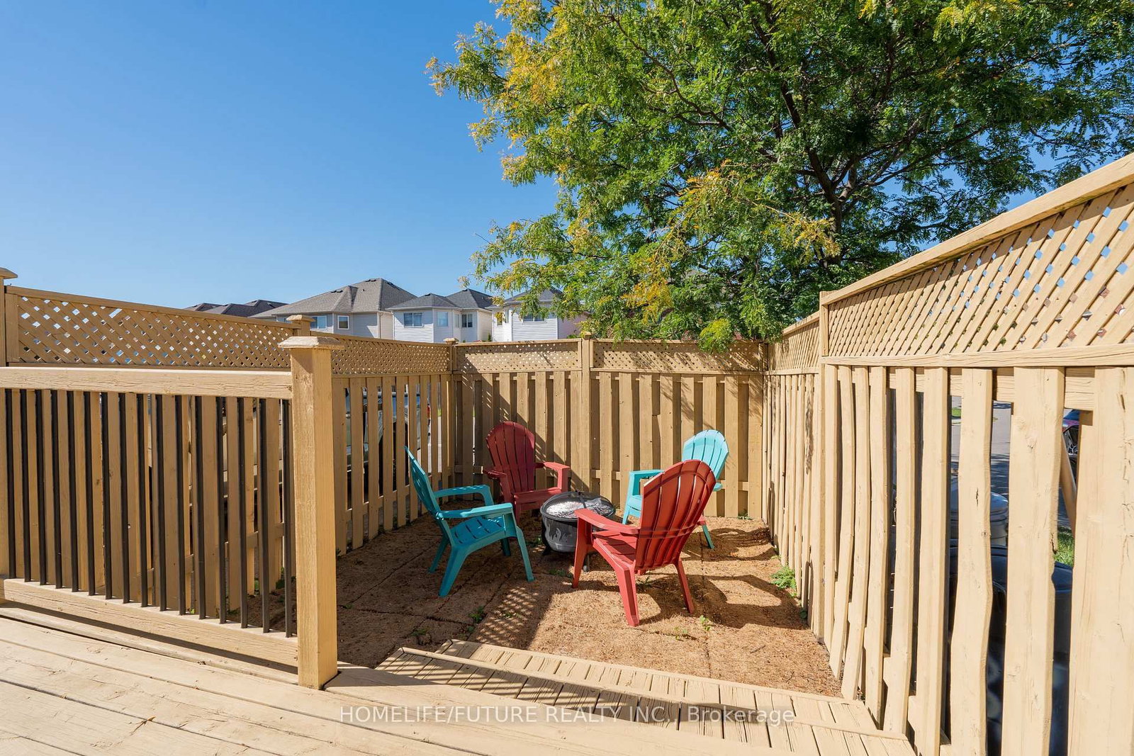 Townhouse for sale at 136 Manley Lane, Milton, Ontario, L9T 5N9 - Dempsey - MLS: W12985836