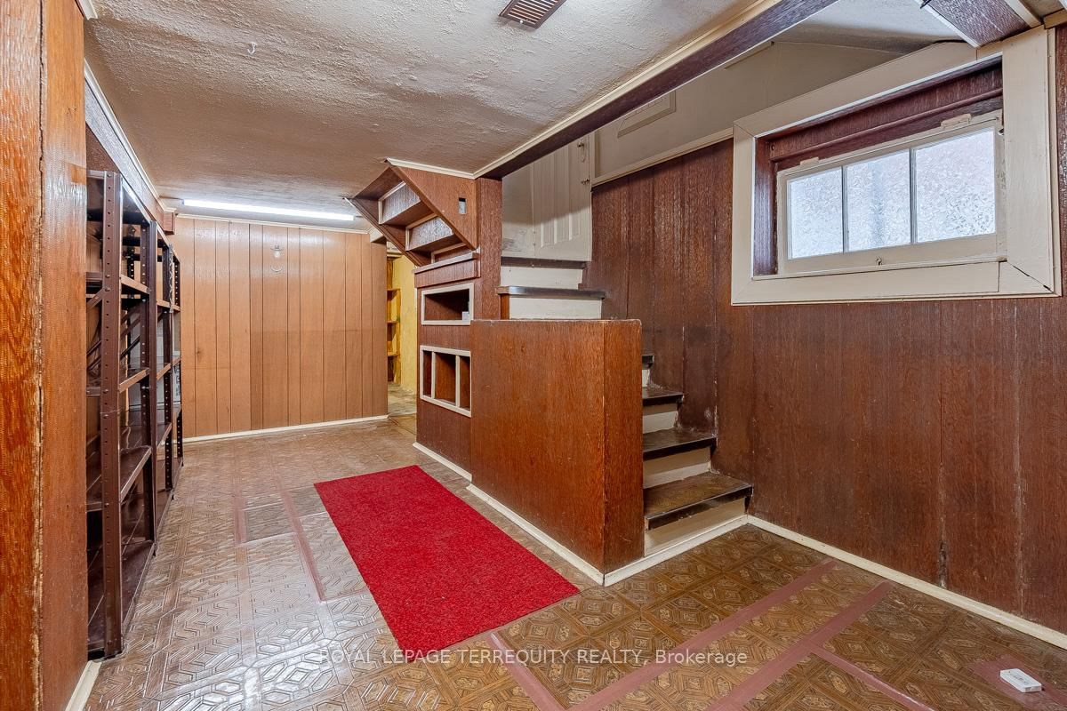 Detached House for sale at 59 Ostend Avenue, Toronto, Ontario, M6S 1L5 - High Park-Swansea - MLS: W12985876