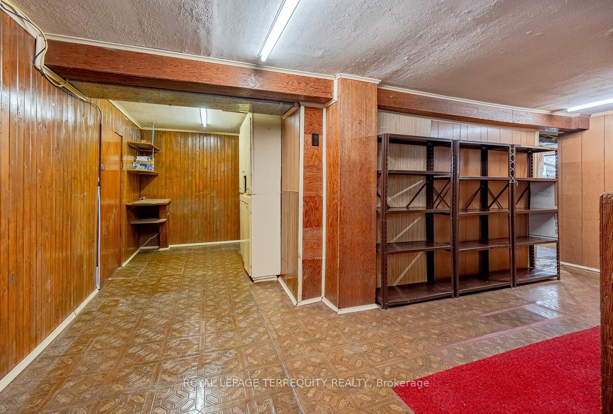 Detached House for sale at 59 Ostend Avenue, Toronto, Ontario, M6S 1L5 - High Park-Swansea - MLS: W12985876