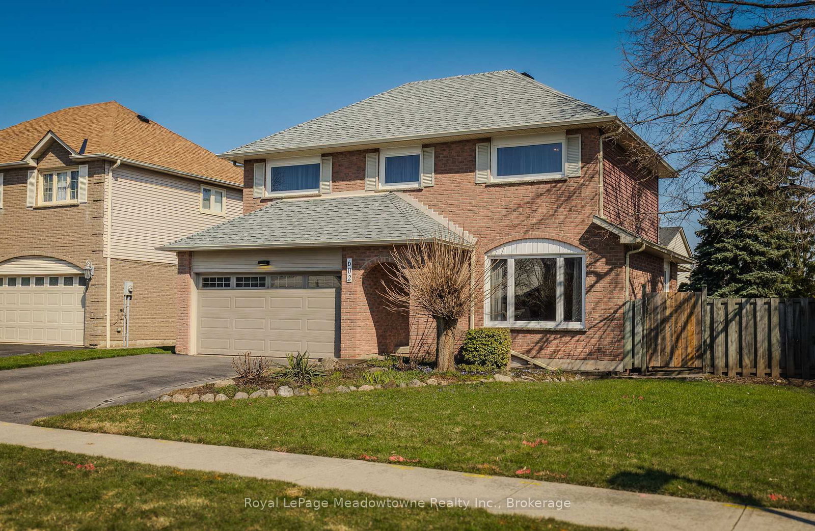 Detached House for sale at 602 Hawthorne Crescent, Milton, Ontario, L9T 4N8 - Bronte Meadows - MLS: W12985892