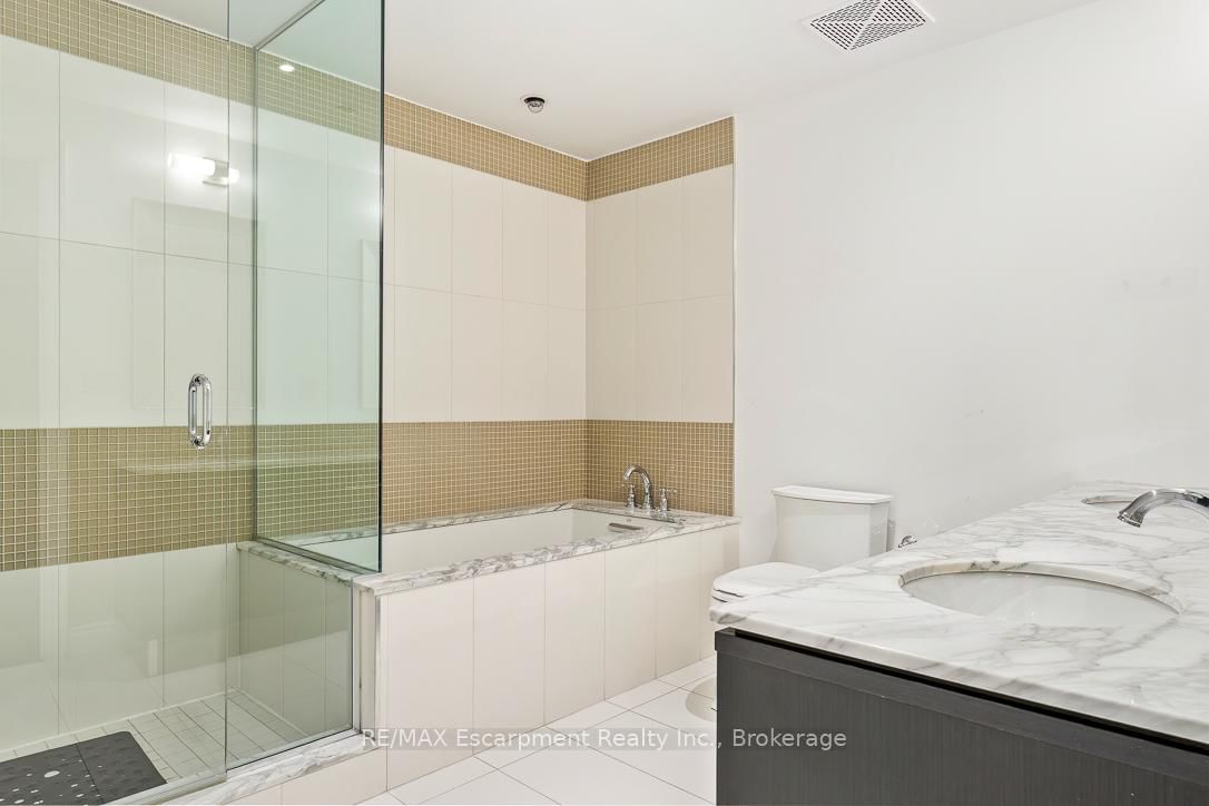 3500 Lakeshore Road W, Unit 827 - Photo 13