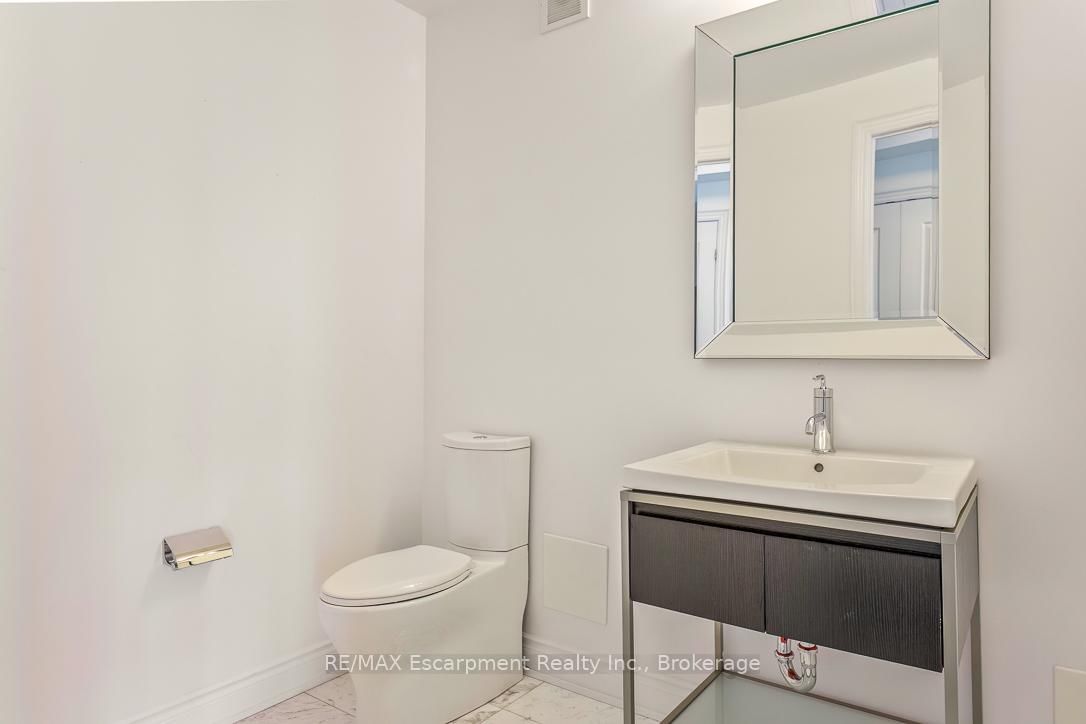 3500 Lakeshore Road W, Unit 827 - Photo 18