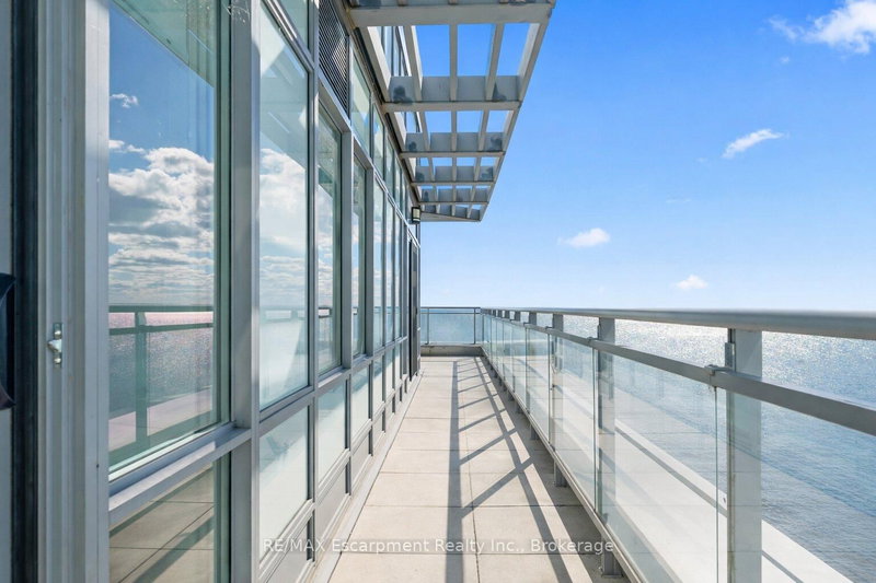 827 - 3500 Lakeshore Rd W, Oakville, L6L 0B4 | Image 2