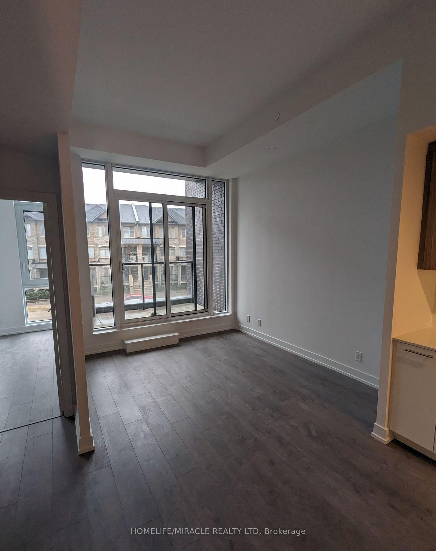 215 veterans Drive, Unit 212 - Photo 7