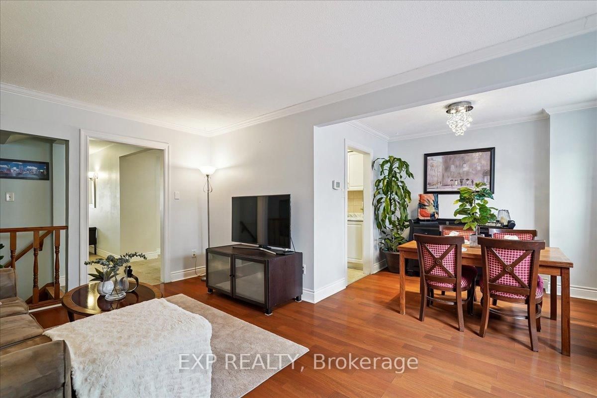 Townhouse for sale at 65 Greenwich Circle, Brampton, Ontario, L6S 2E8 - Northgate - MLS: W12986022