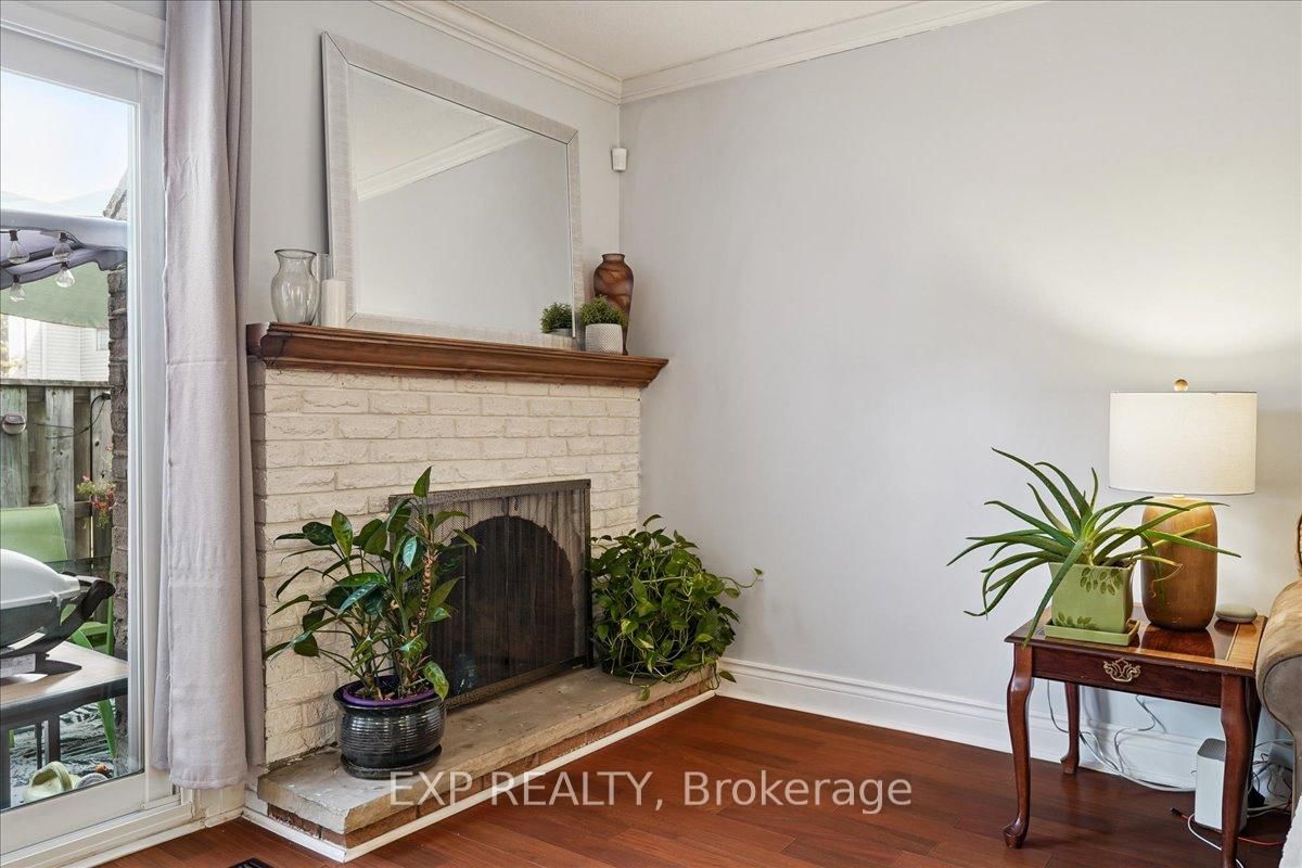 Townhouse for sale at 65 Greenwich Circle, Brampton, Ontario, L6S 2E8 - Northgate - MLS: W12986022