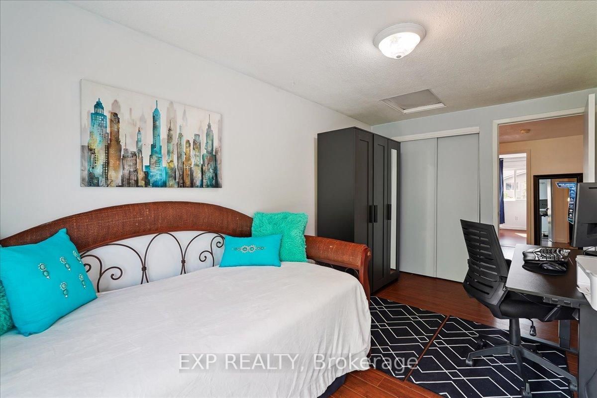 Townhouse for sale at 65 Greenwich Circle, Brampton, Ontario, L6S 2E8 - Northgate - MLS: W12986022