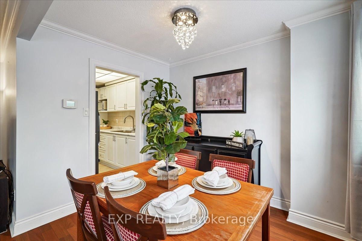 Townhouse for sale at 65 Greenwich Circle, Brampton, Ontario, L6S 2E8 - Northgate - MLS: W12986022