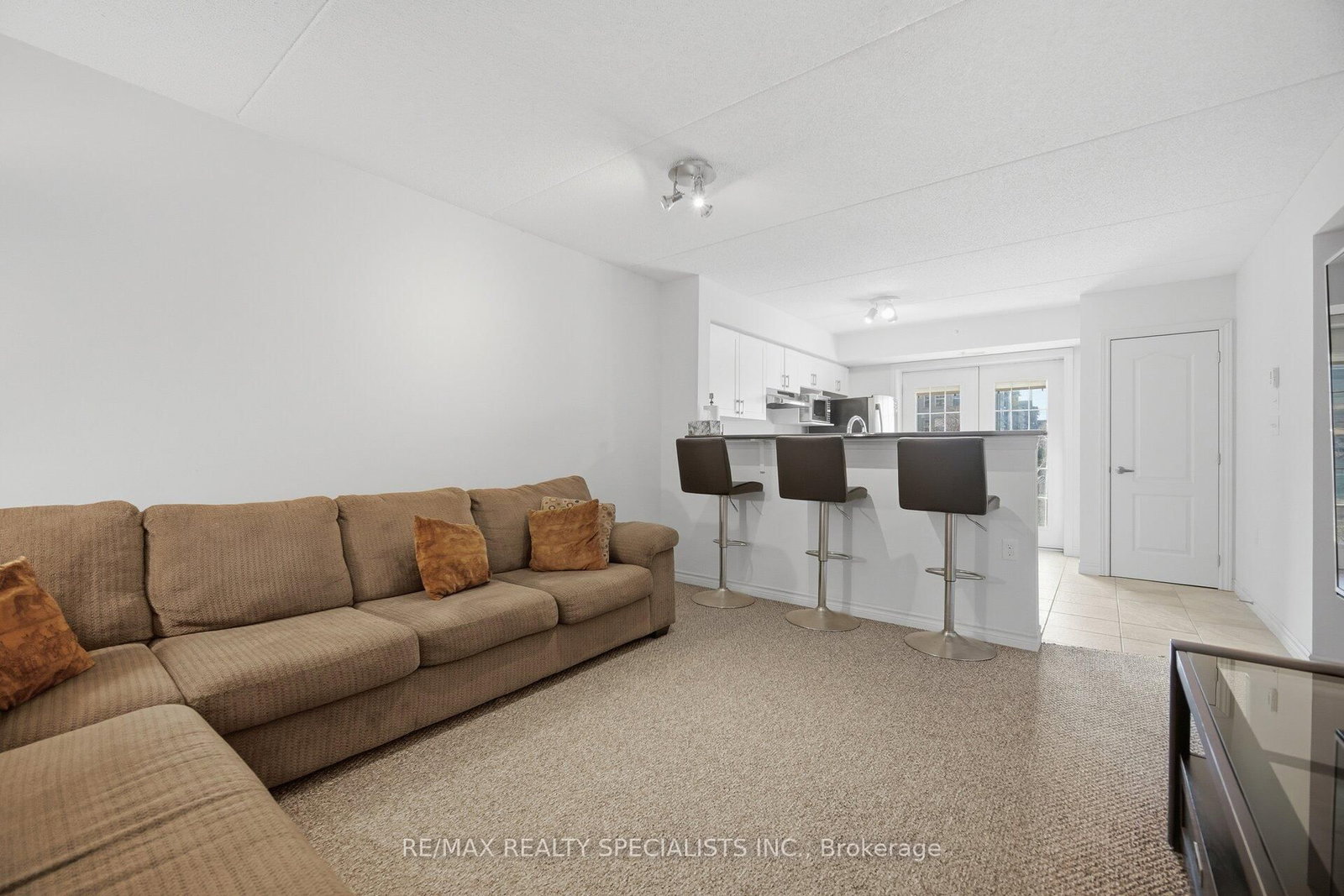 Condo for sale at 107-1460 Main Street, Milton, Ontario, L9T 8W5 - Dempsey - MLS: W12986126