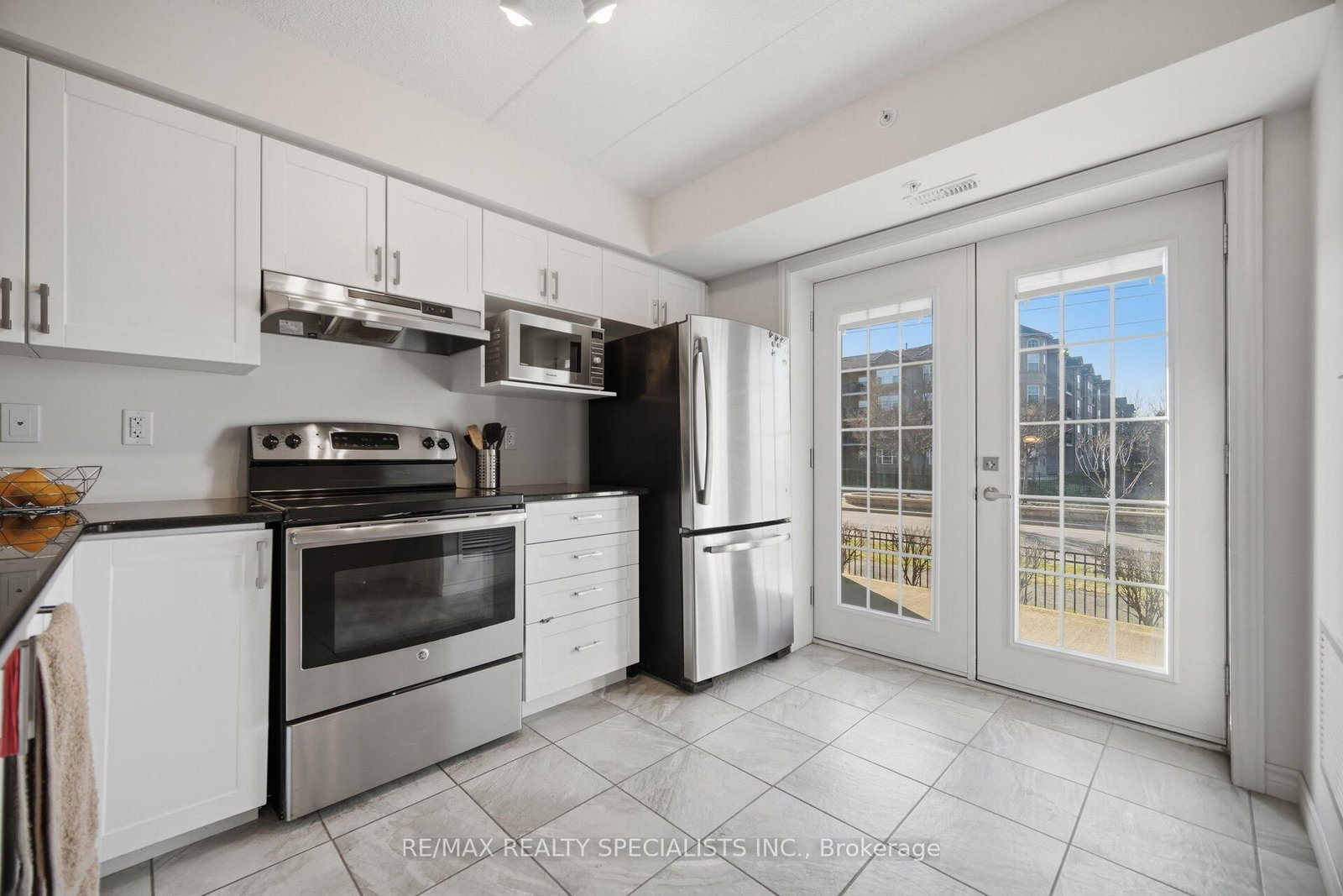 Condo for sale at 107-1460 Main Street, Milton, Ontario, L9T 8W5 - Dempsey - MLS: W12986126