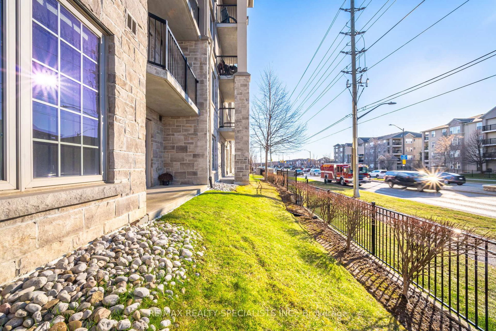 Condo for sale at 107-1460 Main Street, Milton, Ontario, L9T 8W5 - Dempsey - MLS: W12986126