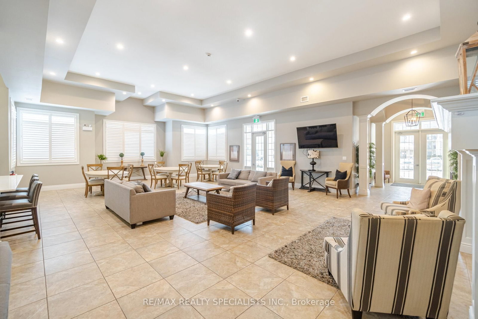 Condo for sale at 107-1460 Main Street, Milton, Ontario, L9T 8W5 - Dempsey - MLS: W12986126