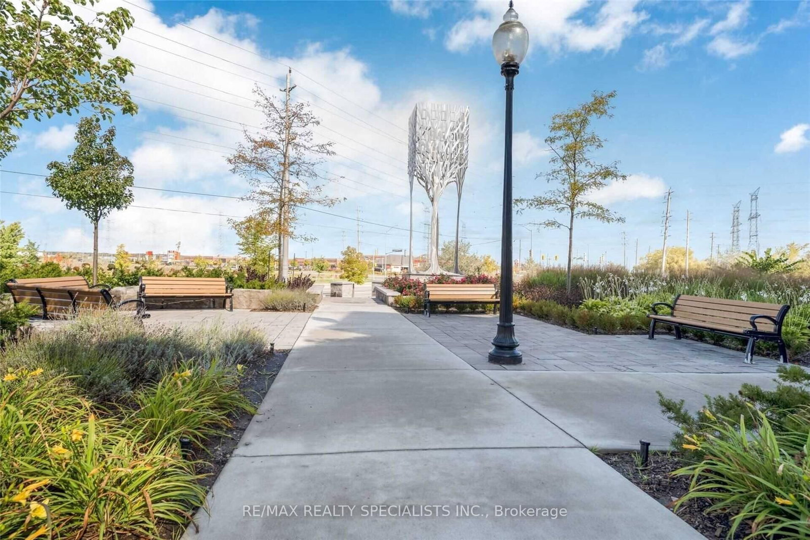 Condo for sale at 107-1460 Main Street, Milton, Ontario, L9T 8W5 - Dempsey - MLS: W12986126