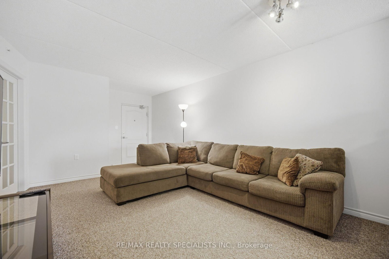 1460 Main Street E, Unit 107 - Photo 8