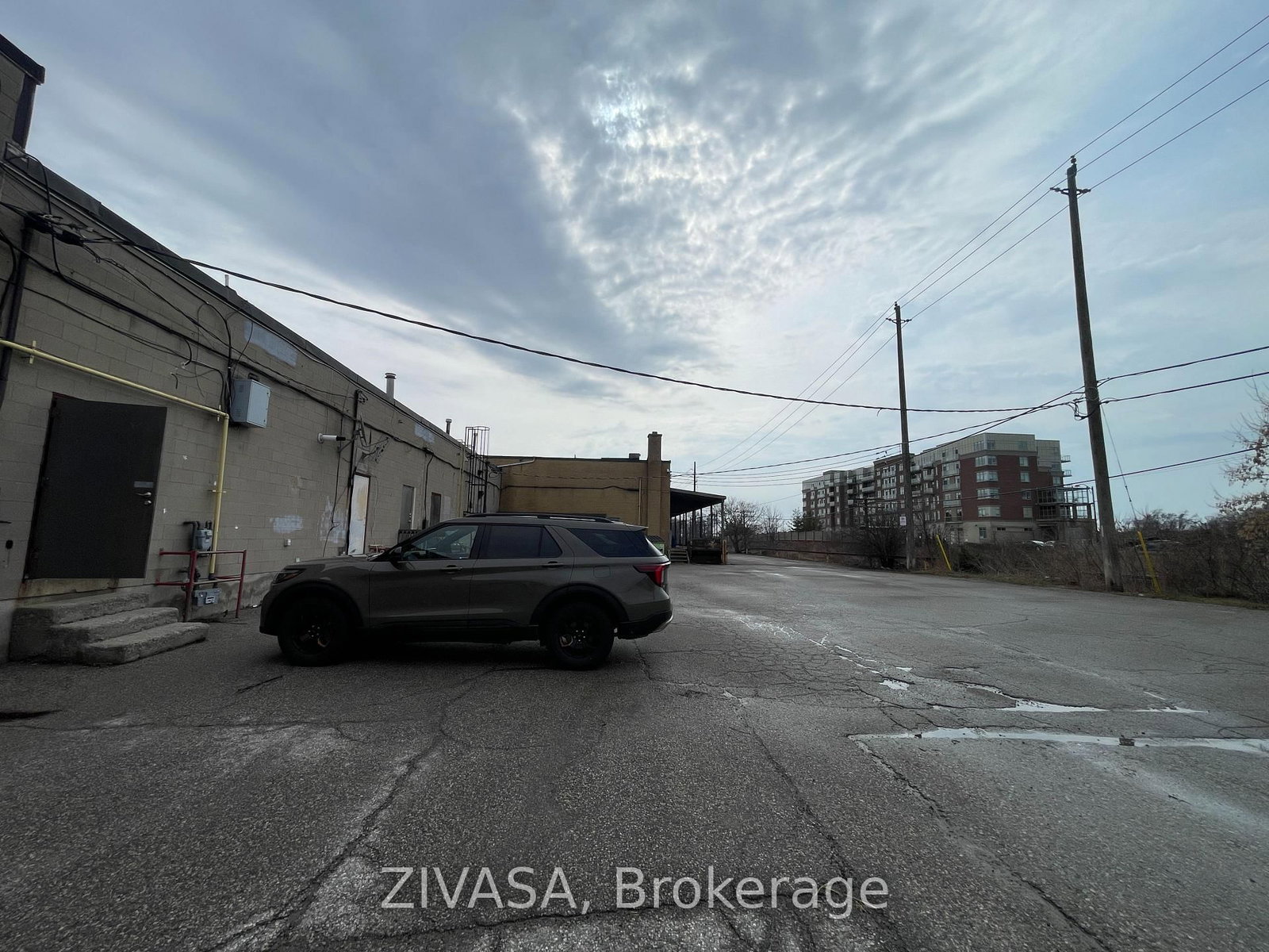 128 Queen Street S, Unit 6 - Photo 11