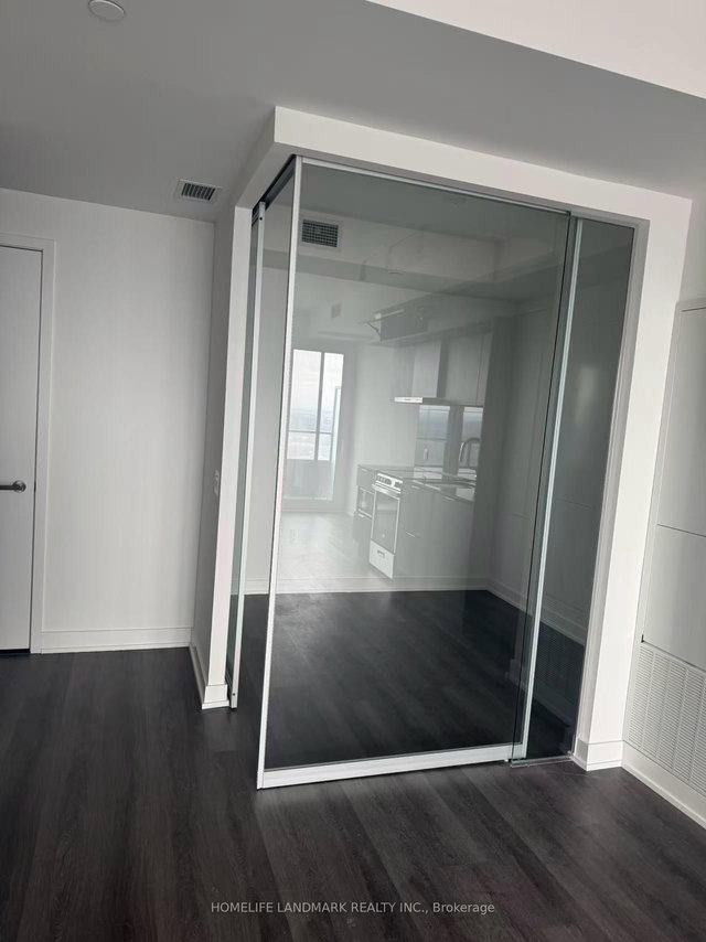 3601 - 448 Burnhamthorpe Road W