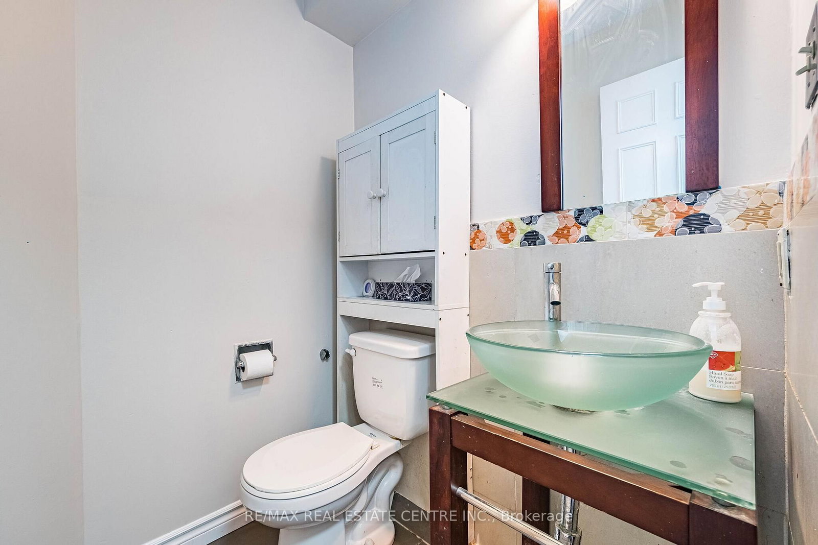 Detached House for sale at 4 Howell Street, Brampton, Ontario, L6Y 3J6 - Brampton South - MLS: W12986218