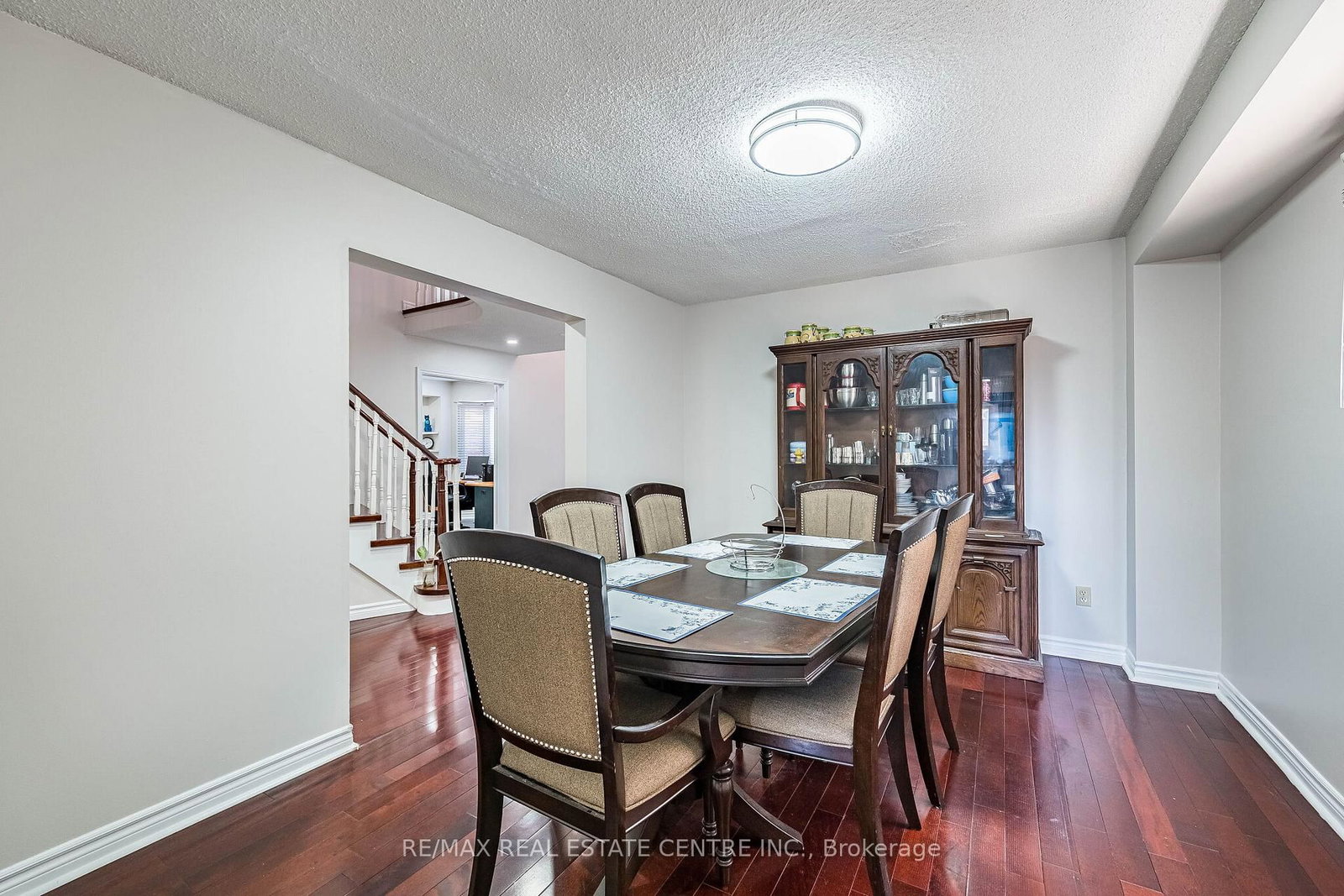 Detached House for sale at 4 Howell Street, Brampton, Ontario, L6Y 3J6 - Brampton South - MLS: W12986218