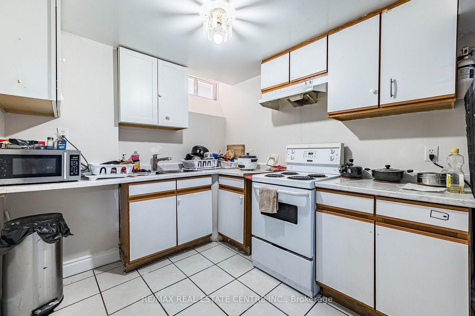 Detached House for sale at 4 Howell Street, Brampton, Ontario, L6Y 3J6 - Brampton South - MLS: W12986218