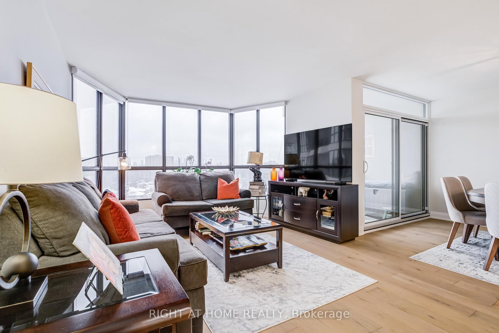 1333 Bloor Street, Unit 606 - Photo 21