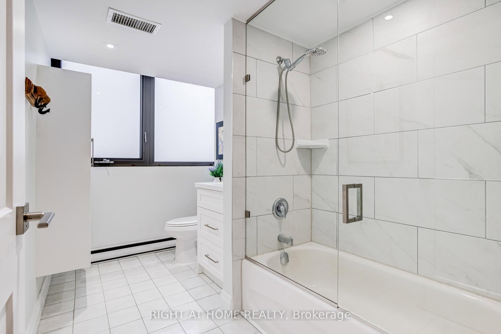 1333 Bloor Street, Unit 606 - Photo 29