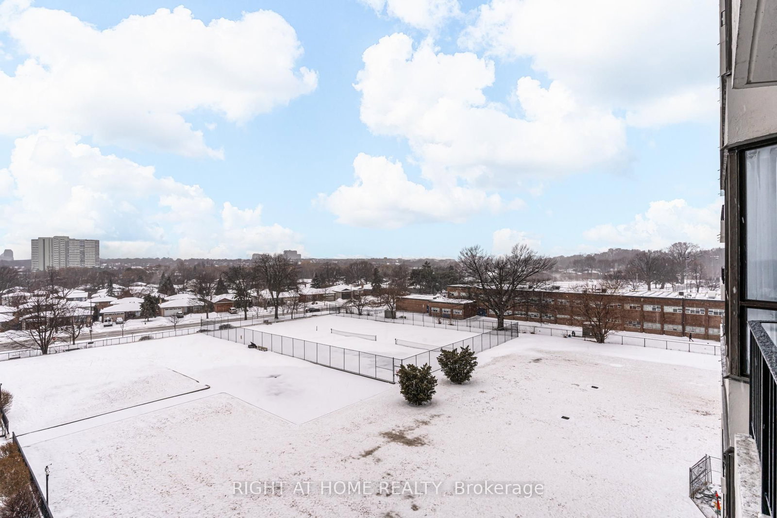 1333 Bloor Street, Unit 606 - Photo 33