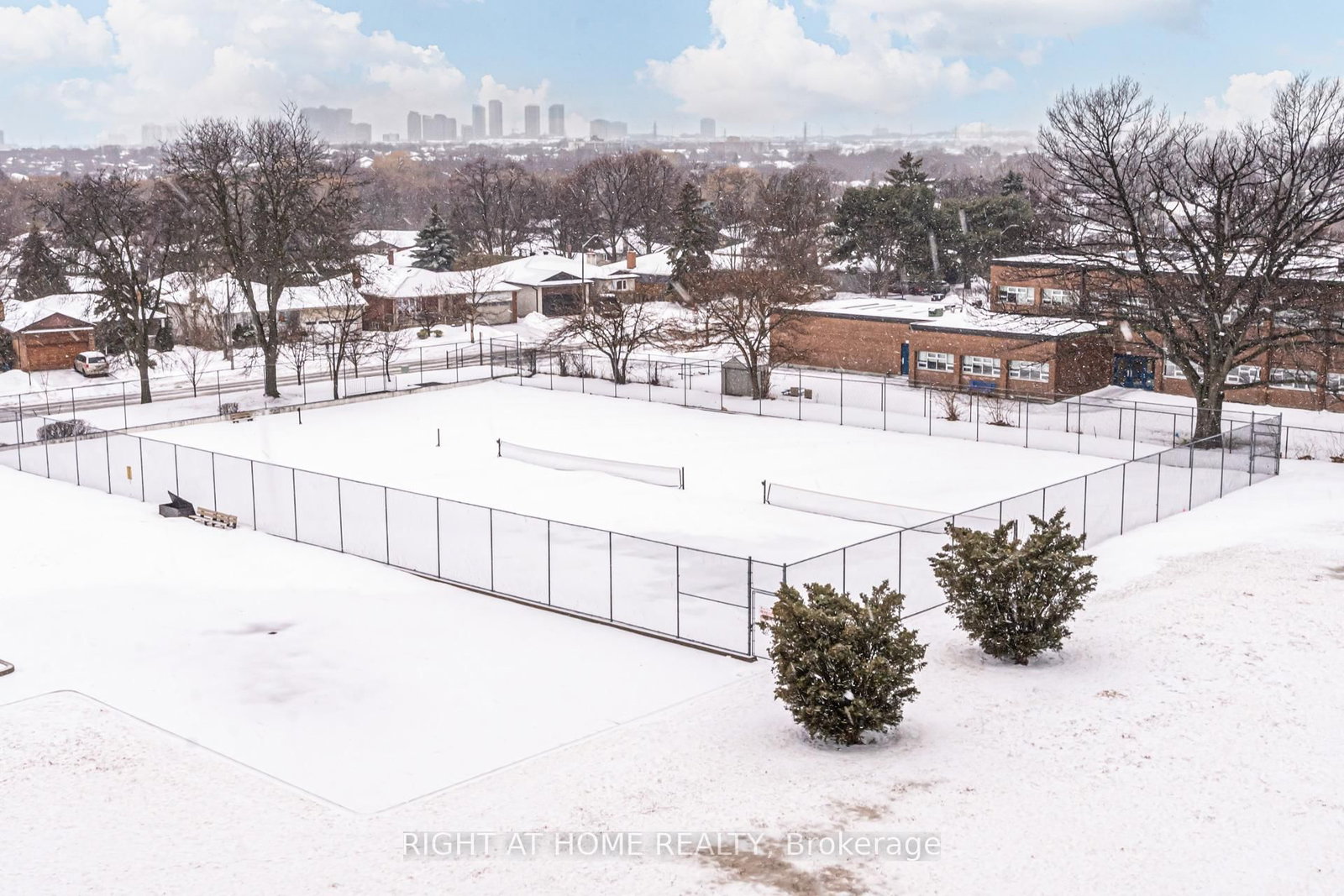 1333 Bloor Street, Unit 606 - Photo 34