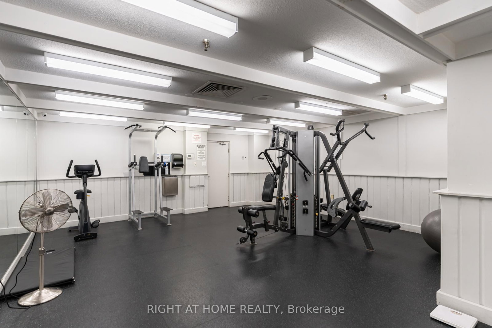 1333 Bloor Street, Unit 606 - Photo 36