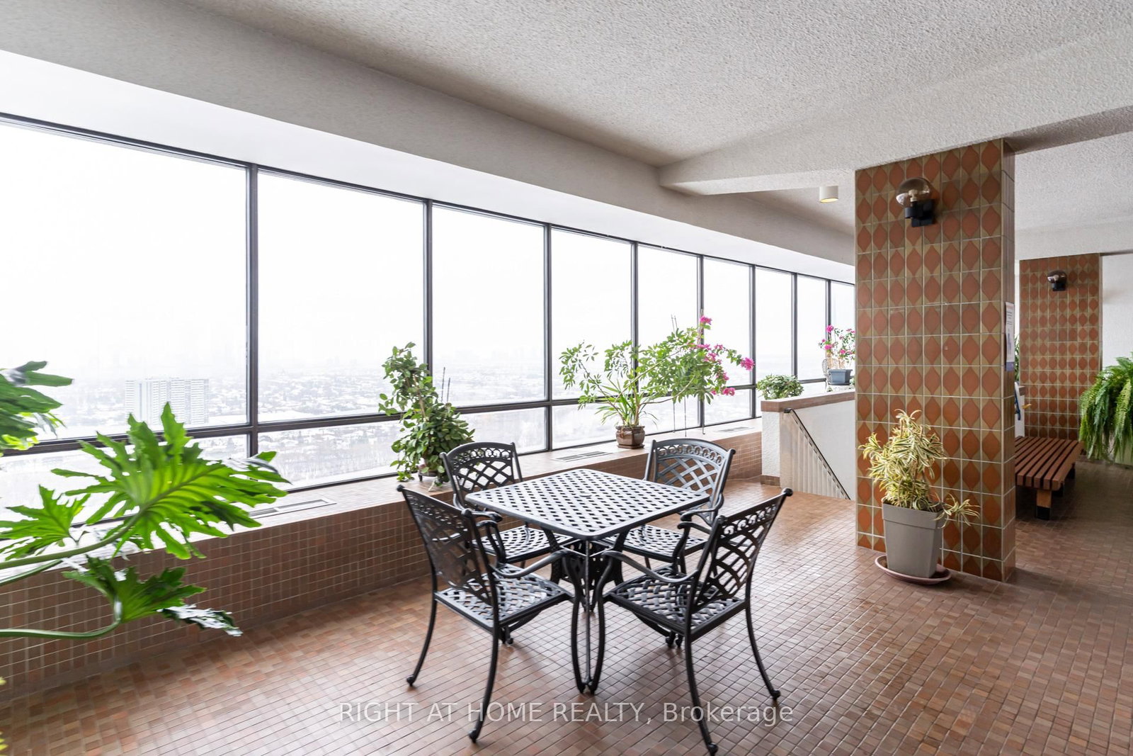 1333 Bloor Street, Unit 606 - Photo 40