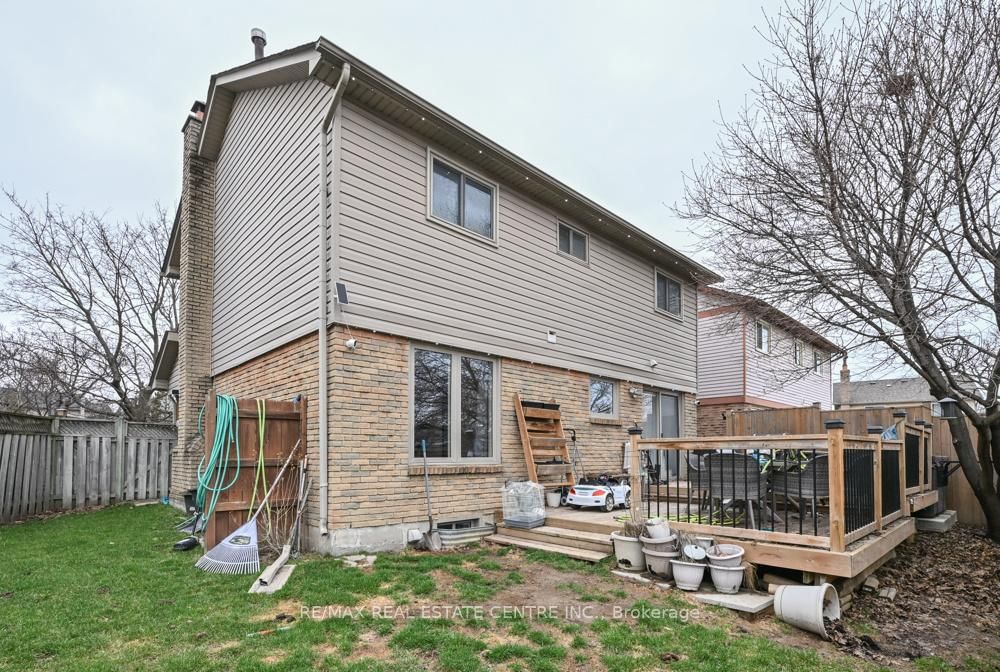 Detached House for sale at 14 Borden Hill Court, Brampton, Ontario, L6S 3K7 - Central Park - MLS: W12986418