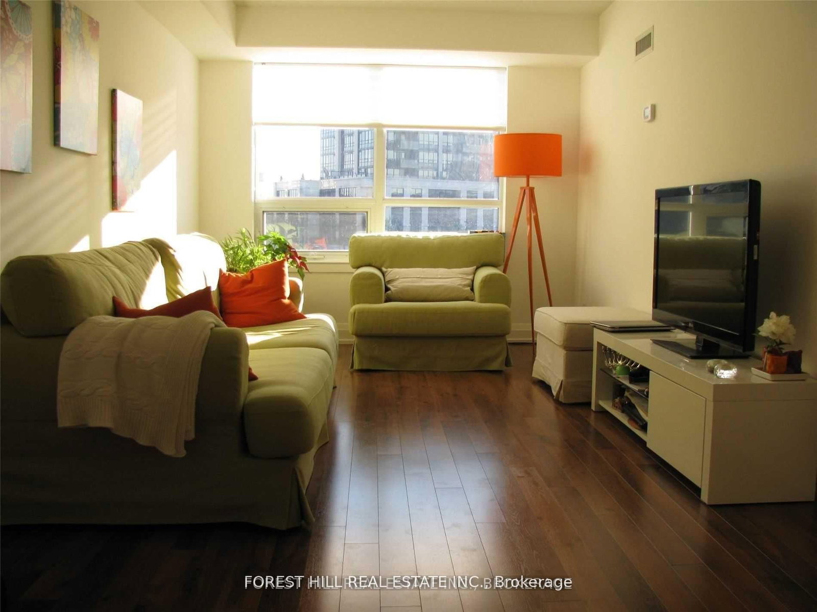 1 De Boers Drive, Unit 316 - Photo 2