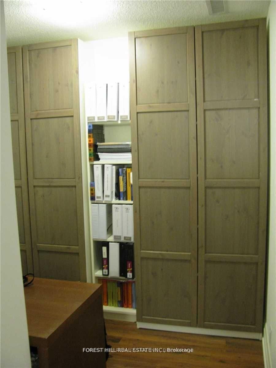 1 De Boers Drive, Unit 316 - Photo 6