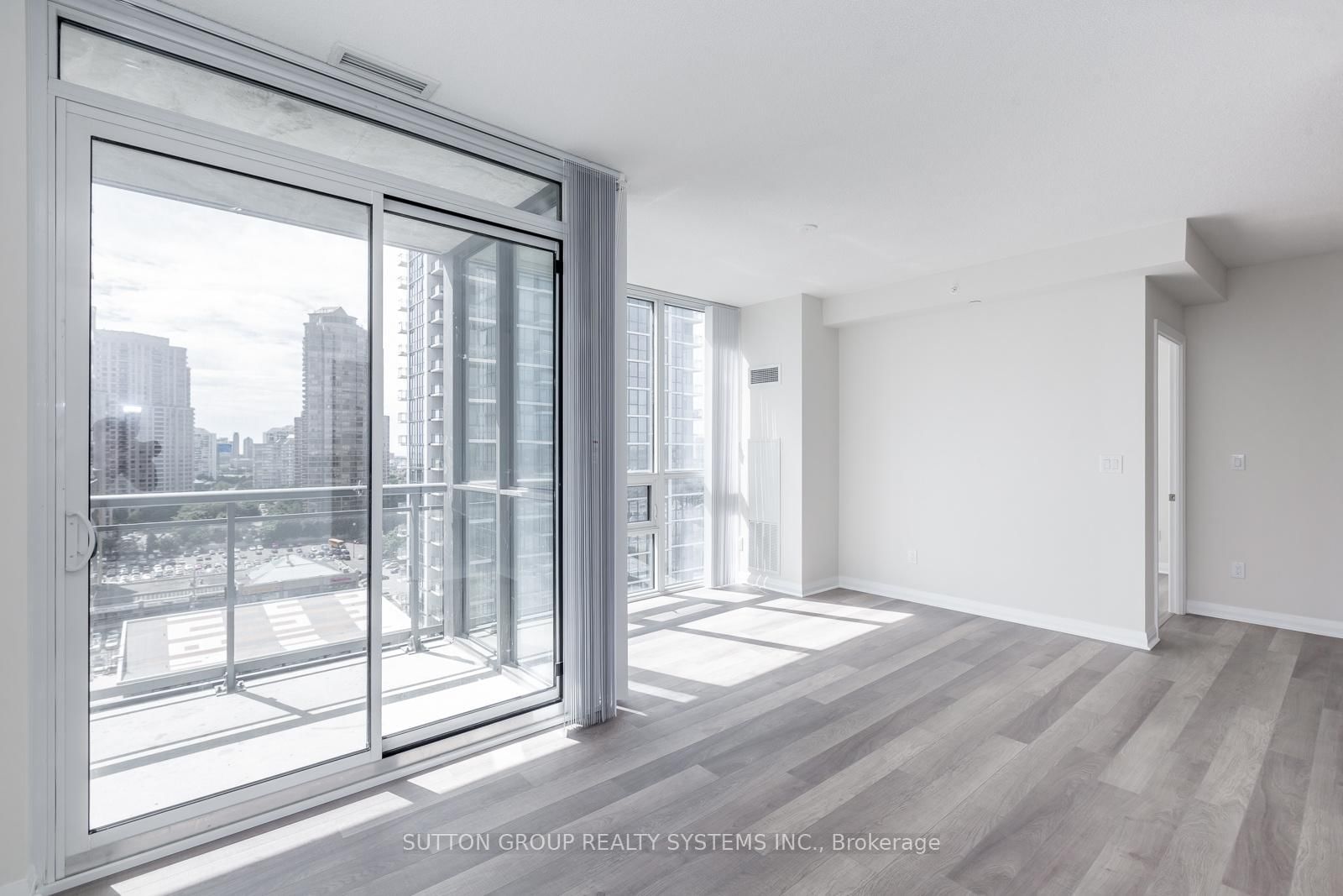 5025 Four Springs Avenue, Unit 1204 - Photo 9