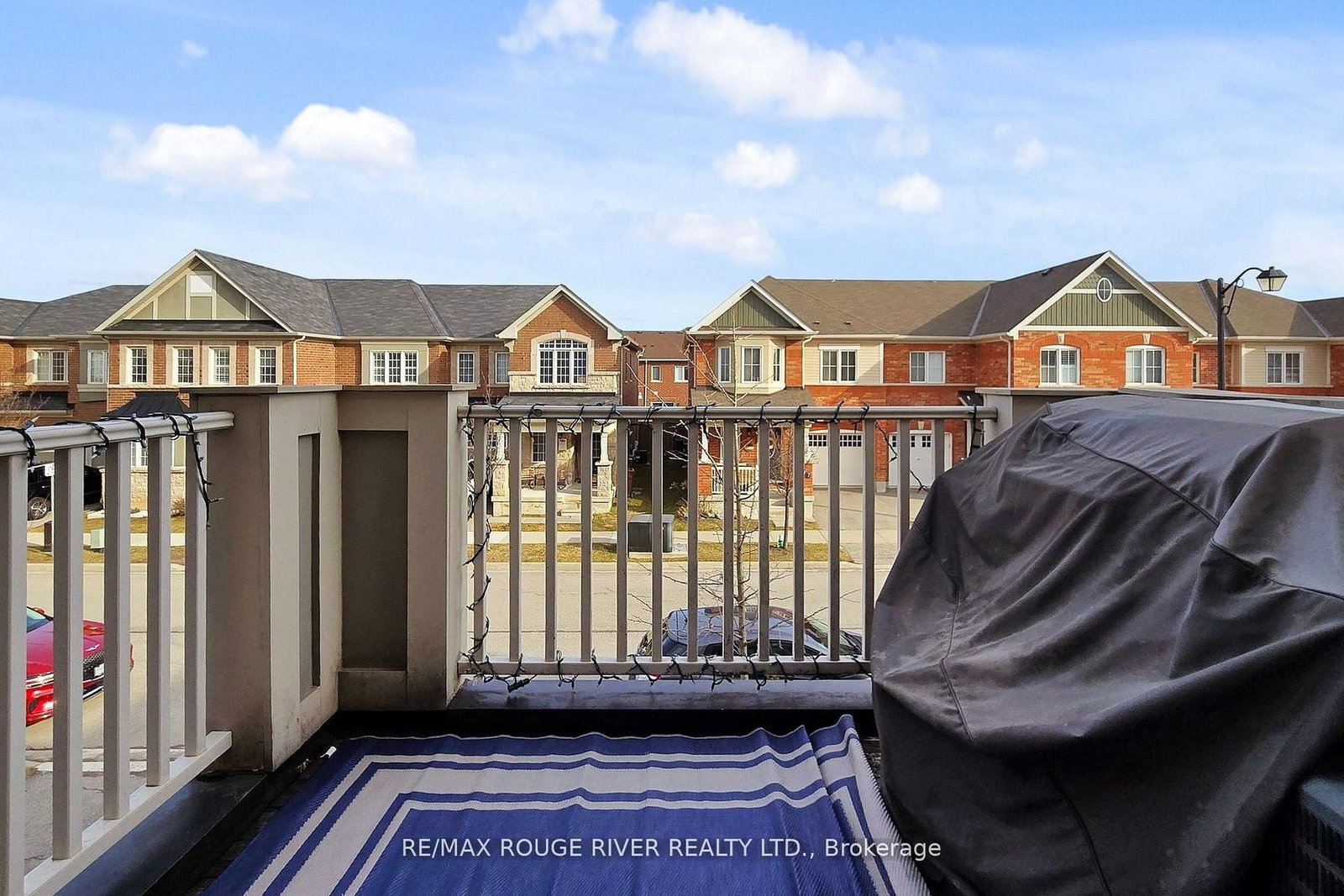 Townhouse for sale at 90 Suitor Court, Milton, Ontario, L9T 8R9 - Willmott - MLS: W12986584