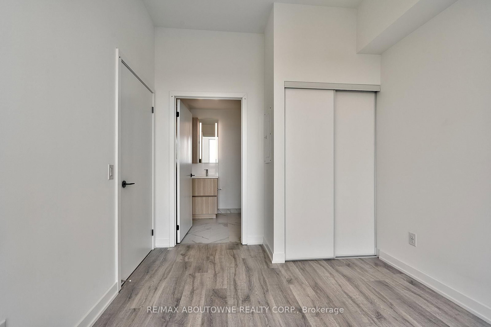 220 MISSINNIHE Way W, Unit 308 - Photo 15